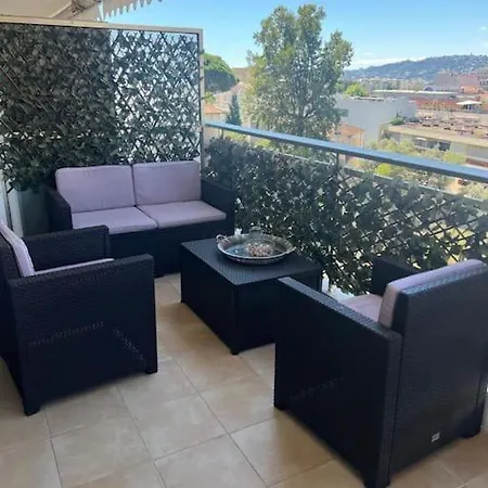 Appartement Super 2 Pieces A 5min Des *
